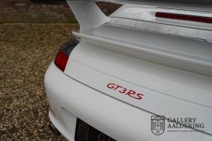 Image 42/50 de Porsche 911 GT3 RS Clubsport (2004)