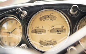 Image 38/50 of BMW 327 (1939)