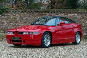 Image 18/50 of Alfa Romeo SZ (1991)