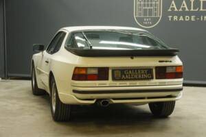 Obraz 27/50 pojazdu Porsche 944 (1986)