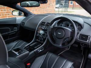 Image 4/94 of Aston Martin DB 9 (2014)