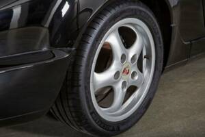 Bild 29/38 von Porsche 911 Carrera 2 (1992)