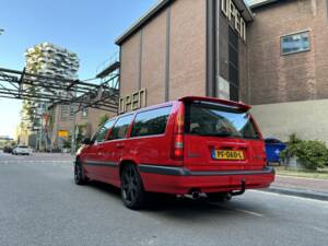 Image 8/8 of Volvo 850 R (1996)