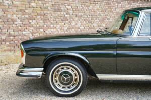 Bild 31/50 von Mercedes-Benz 280 SE 3,5 (1971)