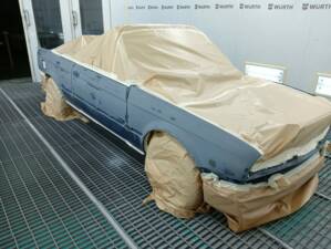 Bild 41/55 von BMW 320i (1991)