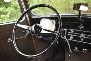Image 21/57 de Citroën Traction Avant 15/6 (1950)