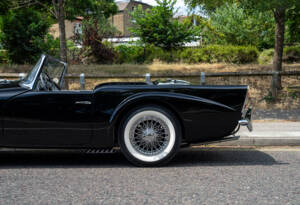 Image 11/28 of Daimler SP 250 (1961)