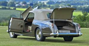 Immagine 19/50 di Bentley S 1 Continental DHC (1958)