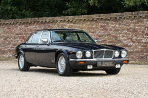 Imagen 29/50 de Jaguar XJ 12 (1985)
