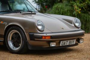 Image 22/50 of Porsche 911 SC 3.0 (1982)