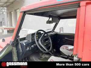 Image 10/13 de Mercedes-Benz 250 GD Wolf (SWB) (1994)