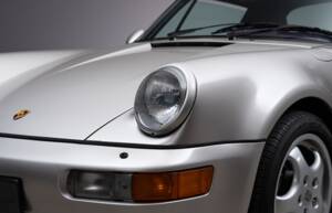 Image 12/41 de Porsche 911 Carrera 2 (1992)