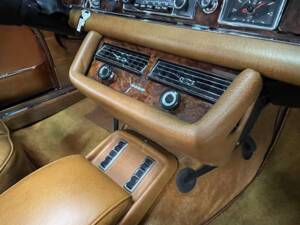 Image 20/26 de Mercedes-Benz 280 SE (1970)
