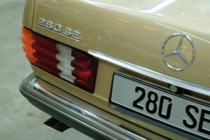 Bild 11/50 von Mercedes-Benz 280 SE (1980)