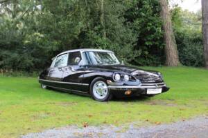 Image 1/8 of Citroën DS 21 (1972)