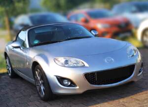 Imagen 3/6 de Mazda MX-5 1.8 "Kaminari" (2011)