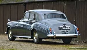 Image 14/50 of Bentley S 3 (1964)