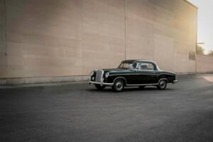 Imagen 3/43 de Mercedes-Benz 220 S (1957)