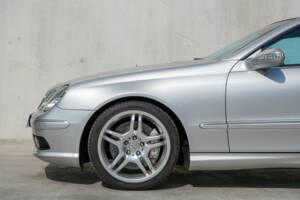Bild 2/35 von Mercedes-Benz CLK 55 AMG (2003)