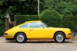 Image 3/20 of Porsche 912 (1966)