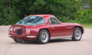 Image 3/50 of TVR Vixen Series 1 (1968)