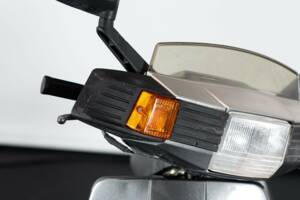 Bild 20/23 von Peugeot Metropolis 50 (1990)