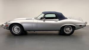 Image 2/18 de Jaguar Type E V12 (1973)