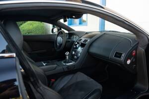 Image 47/83 de Aston Martin V12 Vantage (2009)