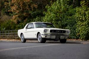 Image 20/50 of Ford Mustang 200 (1966)