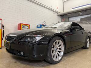 Image 2/19 de BMW 650i (2007)