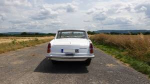 Image 7/36 de Peugeot 404 Coupé (1967)