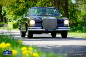 Image 5/52 of Mercedes-Benz 220 SE b (1963)