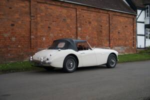 Image 3/27 de Austin-Healey 3000 Mk II (BT7) (1961)