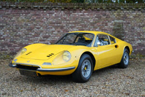 Bild 1/50 von Ferrari Dino 246 GT (1971)