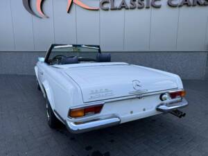 Bild 13/50 von Mercedes-Benz 280 SL (1969)