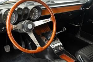 Image 2/5 of Alfa Romeo Giulia GT 1300 Junior (1975)