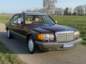 Imagen 4/26 de Mercedes-Benz 300 SDL (1987)