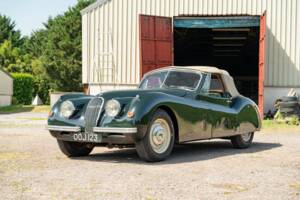 Image 47/50 of Jaguar XK 120 DHC (1954)