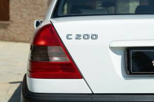 Immagine 21/50 di Mercedes-Benz C 200 Kompressor (1996)