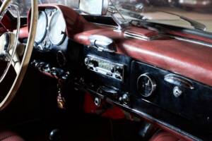 Image 65/83 de Mercedes-Benz 190 SL (1959)