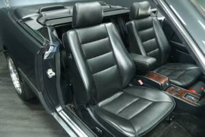Bild 27/50 von Mercedes-Benz 300 CE-24 3.4 AMG (1993)