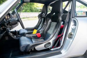 Imagen 18/28 de Porsche 911 Carrera RS (1995)