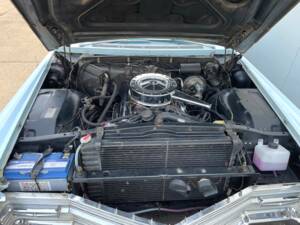 Bild 12/16 von Cadillac DeVille Convertible (1966)
