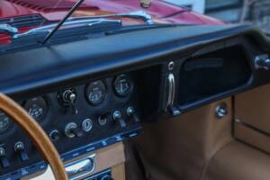 Image 31/50 de Jaguar Type E 3.8 (1964)