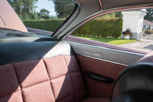 Afbeelding 56/84 van Chrysler New Yorker 2-Door Hardtop (1961)