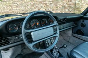 Immagine 19/50 di Porsche 911 Carrera 3.2 "25 years 911" (1988)