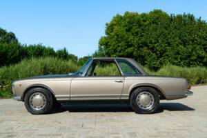Image 16/50 de Mercedes-Benz 280 SL (1969)
