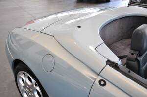 Immagine 5/41 di Alfa Romeo Spider 3.0 V6 12V (2000)