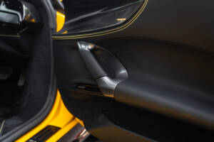Immagine 38/61 di Ferrari SF90 Stradale (2021)