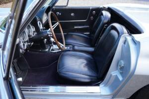 Immagine 3/50 di Chevrolet Corvette Sting Ray Convertible (1964)